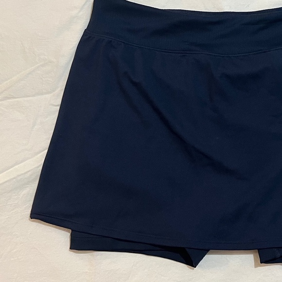 NWT Nike Dri-Fit Tennis Skort in Navy - Picture 8 of 8